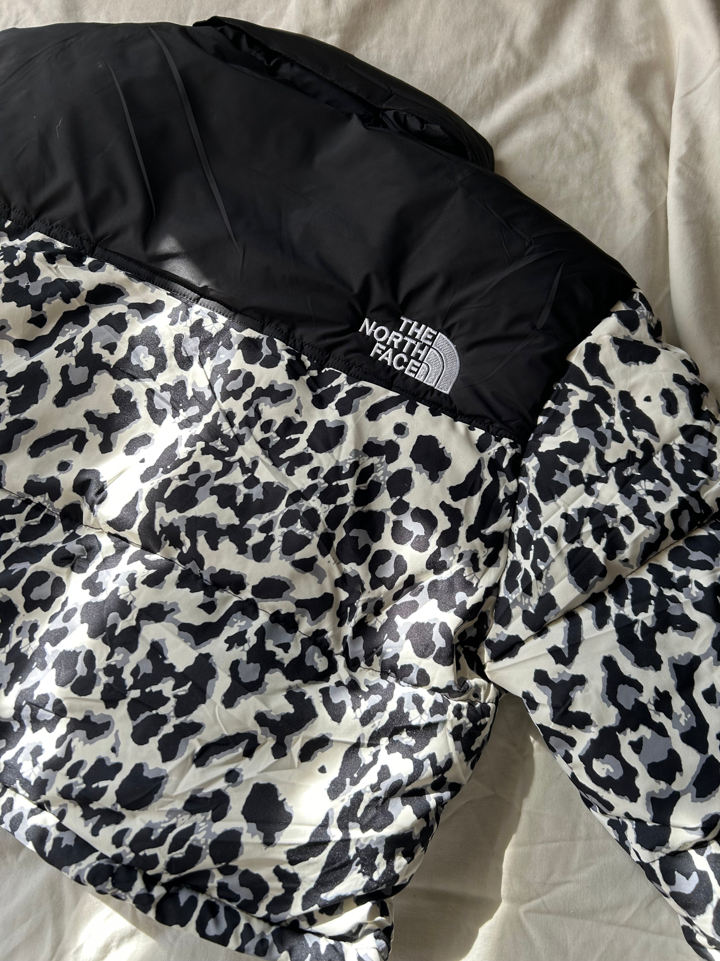 Retro nupse 700 Crop print blanca