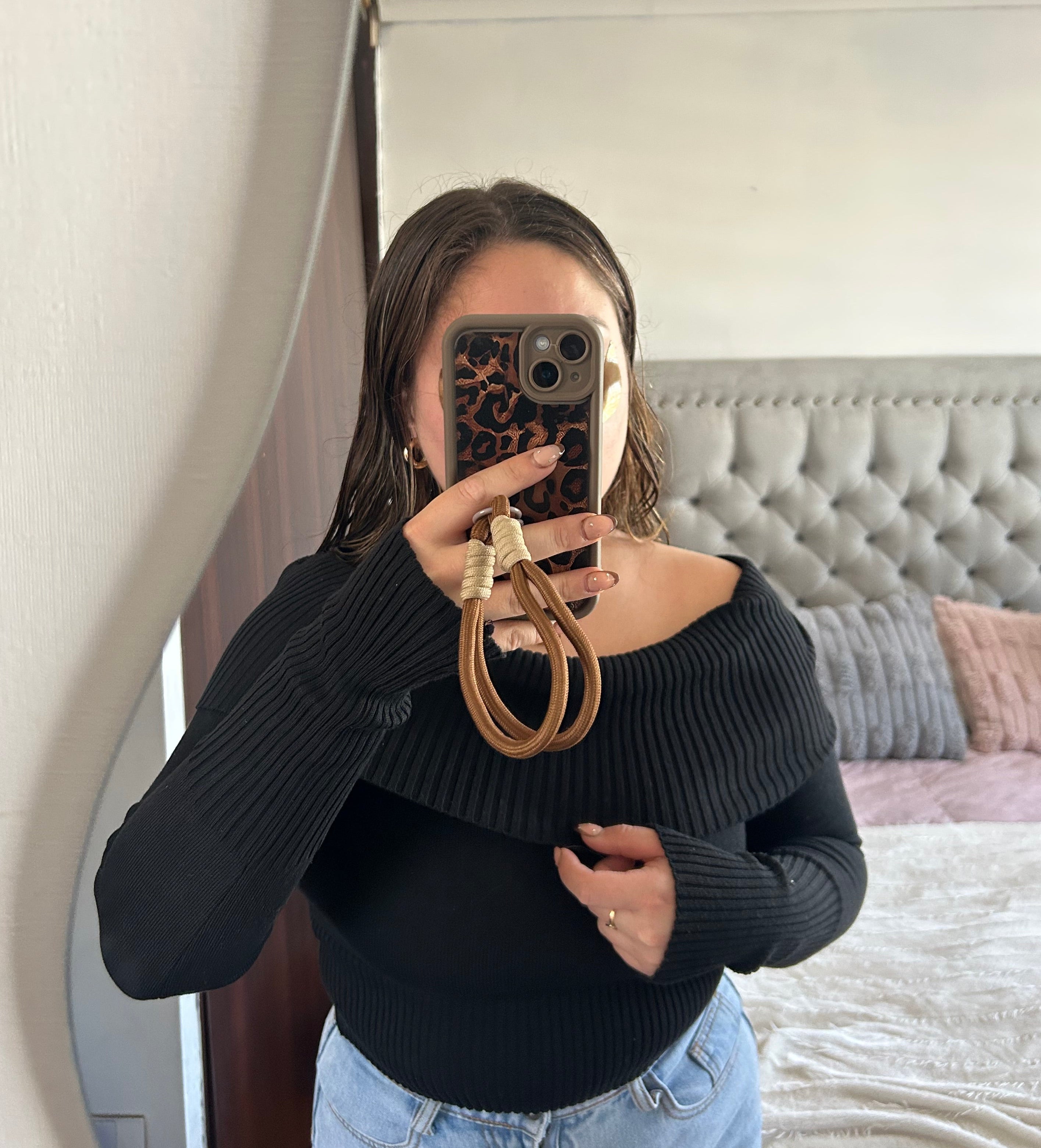 Sweaters Shoulder off